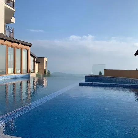 Milmari Premier40 公寓 *